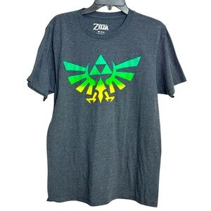 Zelda Gray T-Shirt with‎ Green Emblem Size M